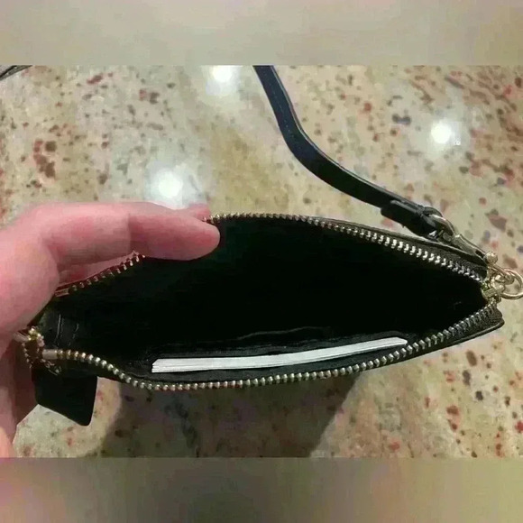 Coach Corner Zip Wristlet Wallet Pebbled Black Leather NEW WITH TAGS - Picture 6 of 11